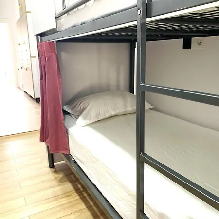 Mateo Ostello Himare