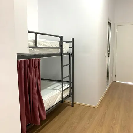 Mateo Hostel