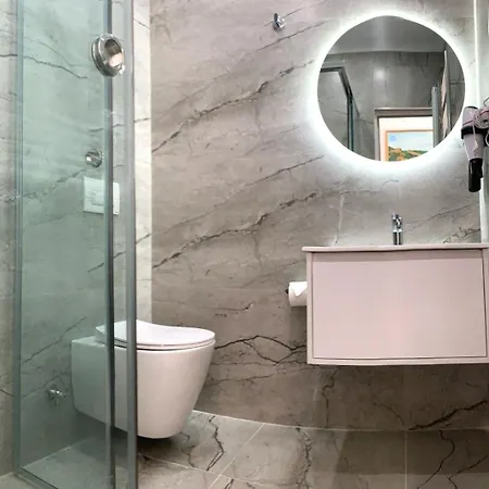 Mateo Hostel Himara